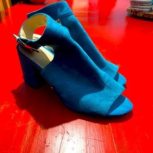 Turquoise/teal heels size 6 1/2 worn once.